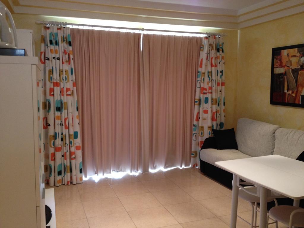 Orlando Apart Costa Adeje  Zimmer foto